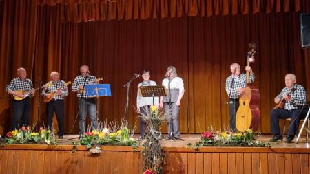 Dobrodelni koncert za pomoč pri obnovi pogorele hiše 43